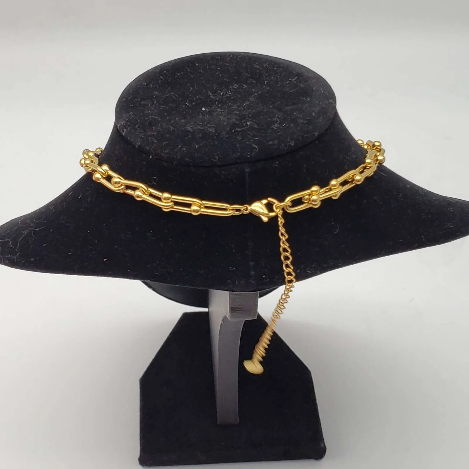 100% Auth Louis Vuitton Lock & Key with Unbranded Gold Plated Chain Necklace