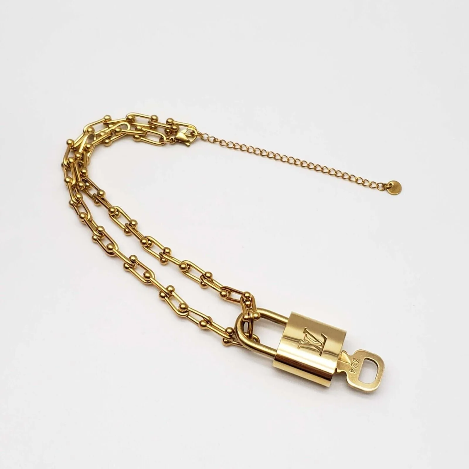 100% Auth Louis Vuitton Lock & Key with Unbranded Gold Plated Chain Necklace