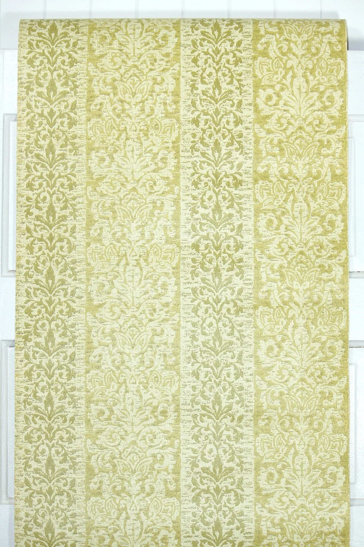 1970s Damask Stripe Vintage Wallpaper