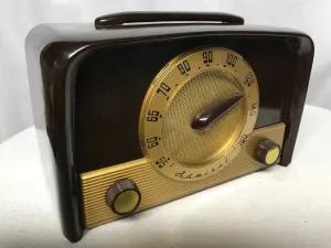 Admiral 5E22X Tube Radio With Bluetooth input.