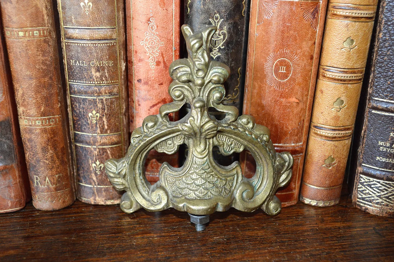 Antique French Small Pediment Trim Mount Hardware