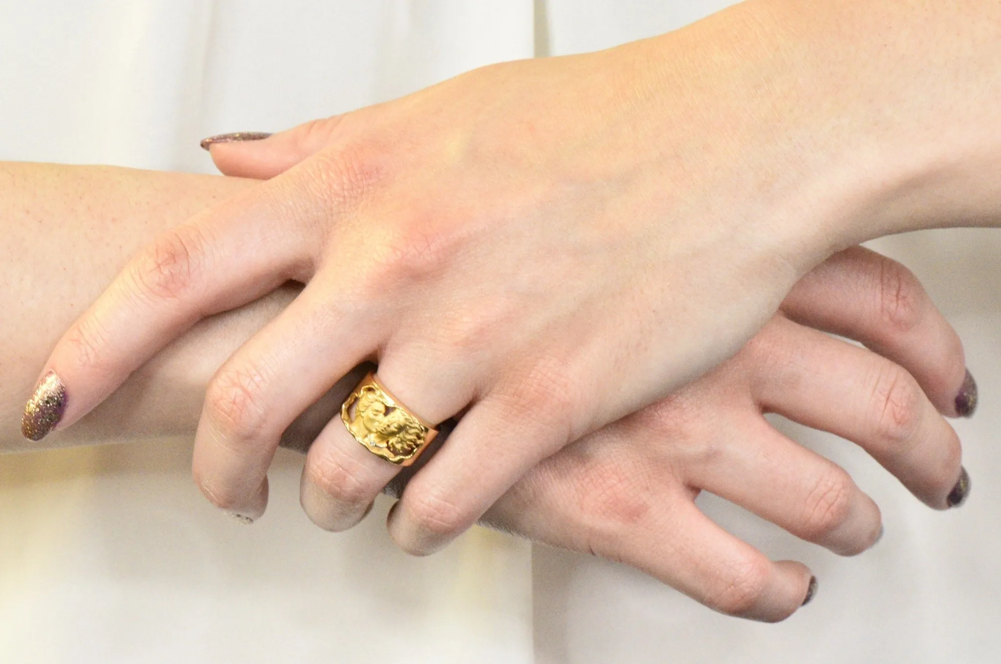 Carrera y Carrera Adam & Eve Diamond 18 Karat Gold Band Ring