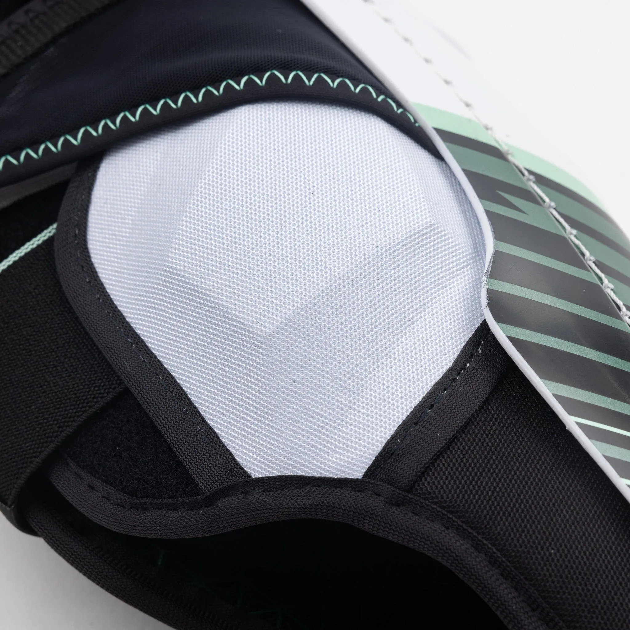 CCM Jetspeed FTW Senior Hockey Shin Guards