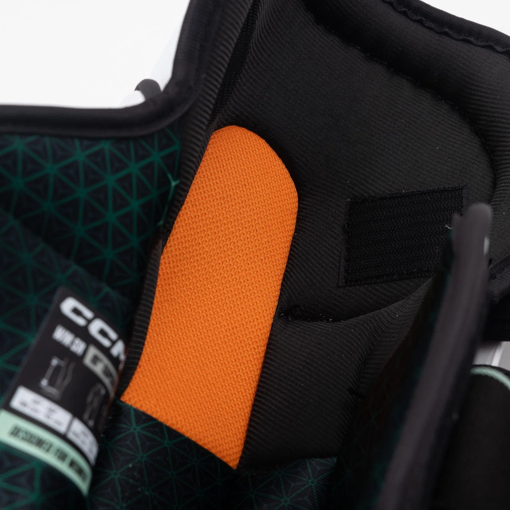 CCM Jetspeed FTW Senior Hockey Shin Guards