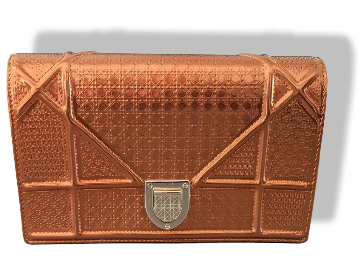Christian Dior Purple Orange Metallic Calfskin Micro-Cannage DIORAMA POUCH 19 cm Pochette Flap Bag WOC New!