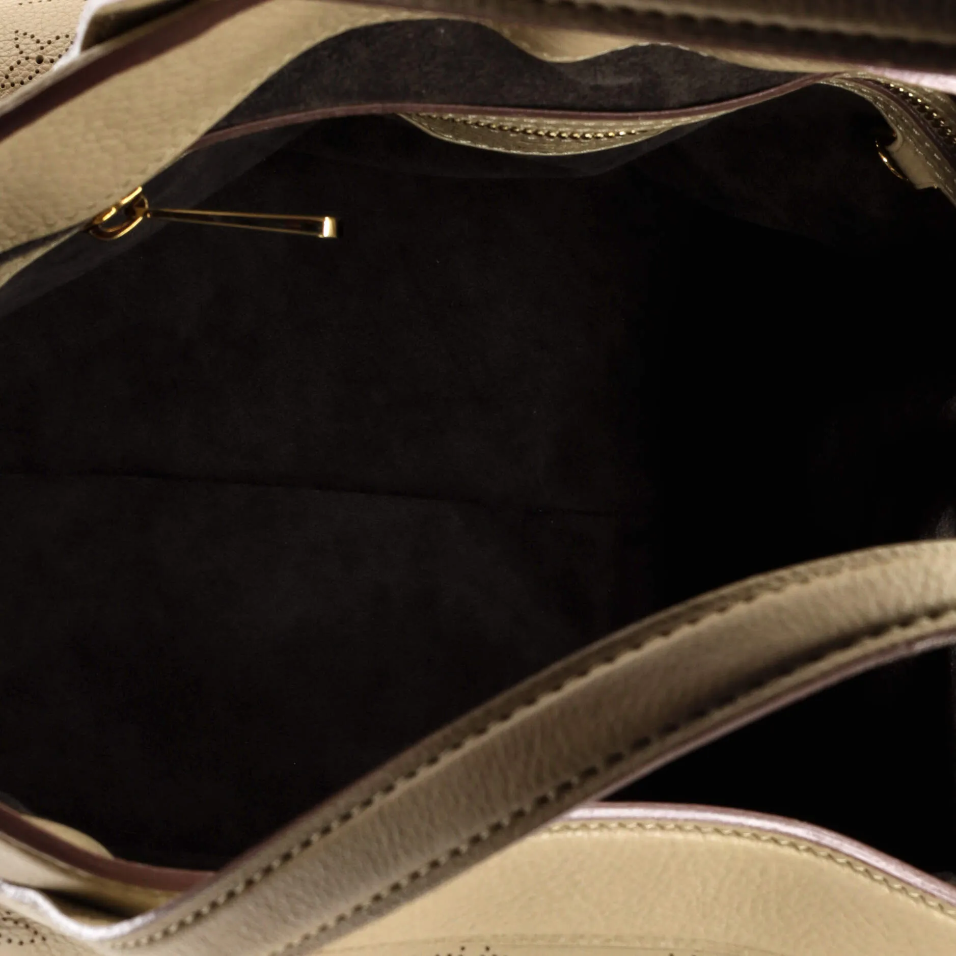 Designer Cirrus Handbag Mahina Leather PM