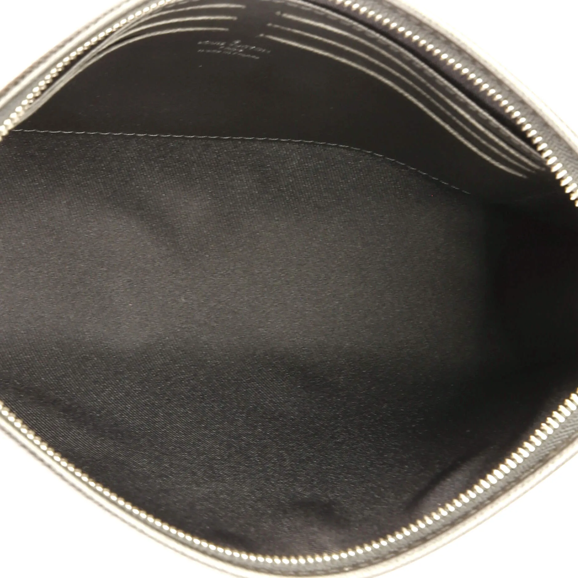 Designer Pochette Voyage Taiga Leather MM