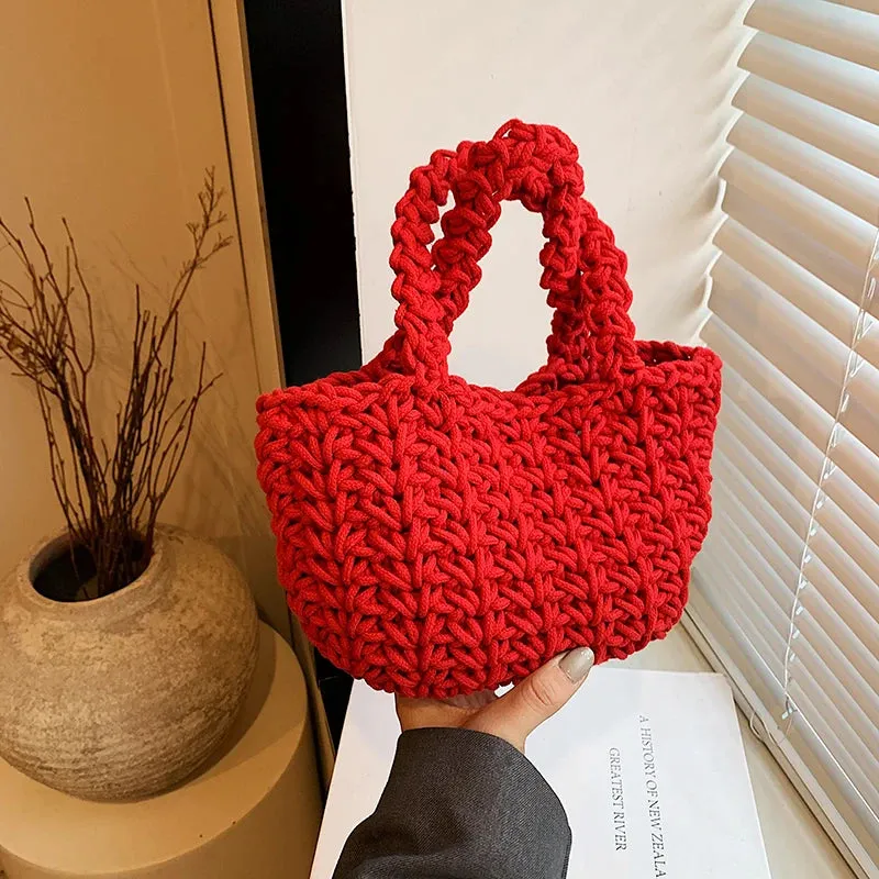 Handmade Woven Women's Bag 2024 New Fashion, Leisure and Popular Beach Bag Handbag, Exquisite Grass Woven Bag