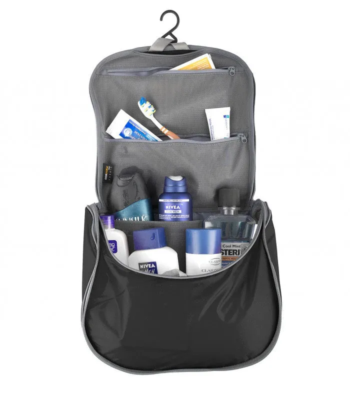 Hanging Toiletry L
