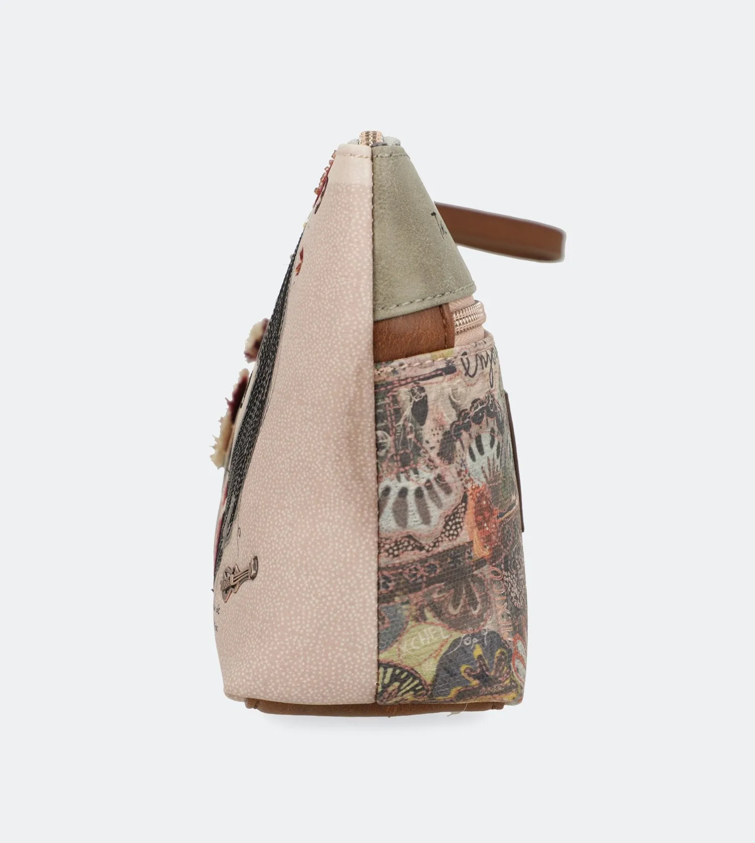 Ixchel Toiletry bag with a zip