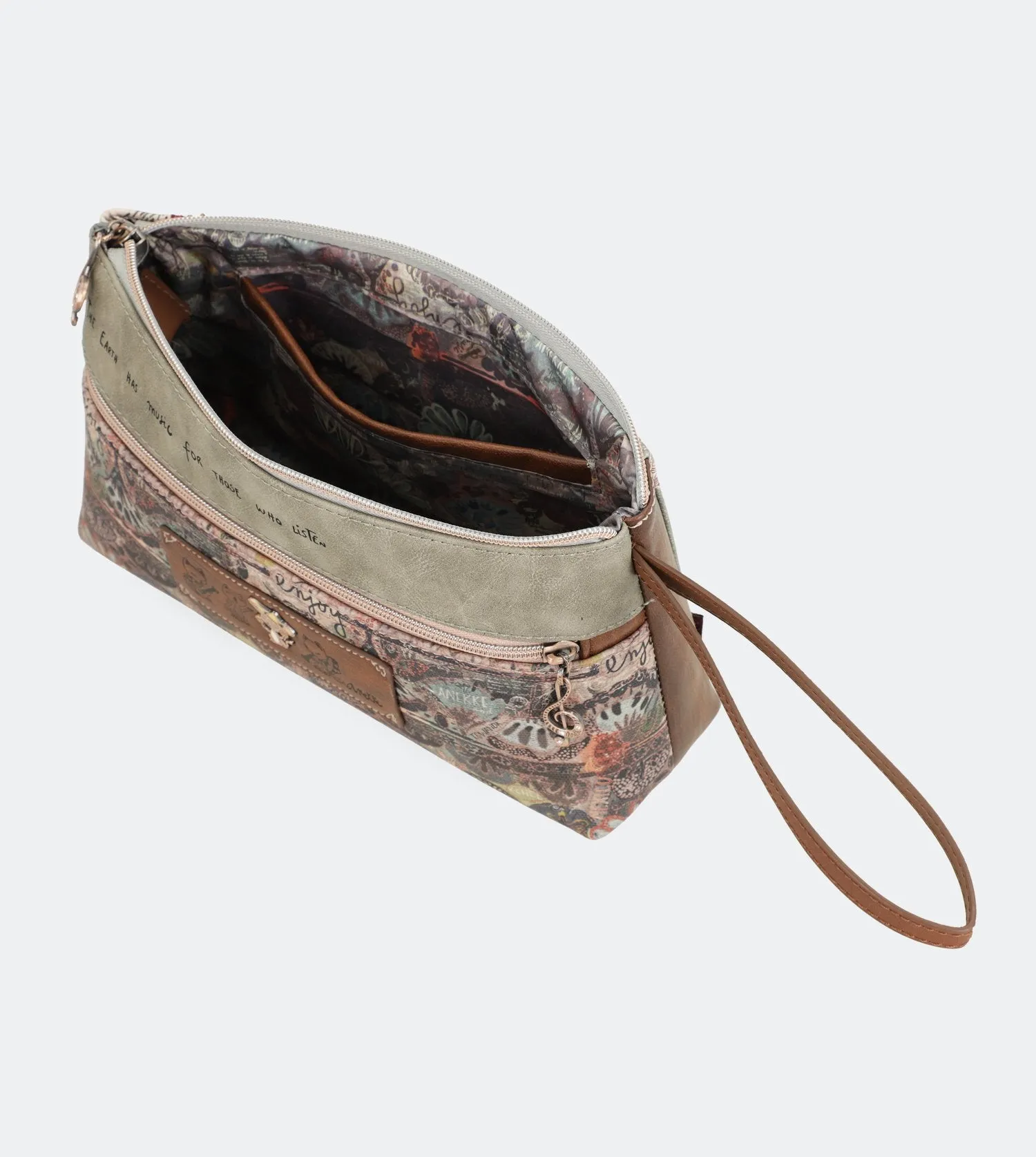 Ixchel Toiletry bag with a zip