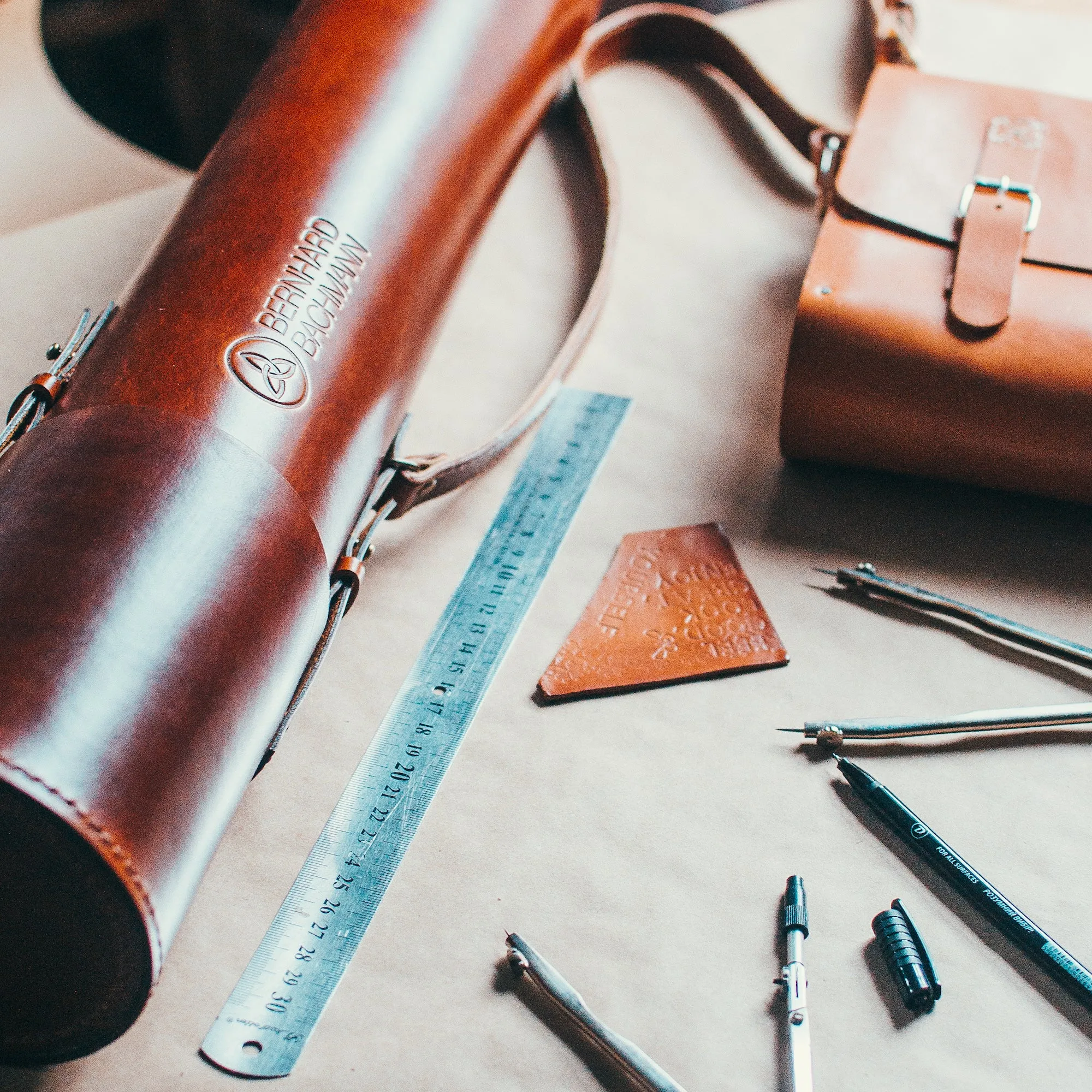LEATHER BLUEPRINT TUBE - MAP CASE
