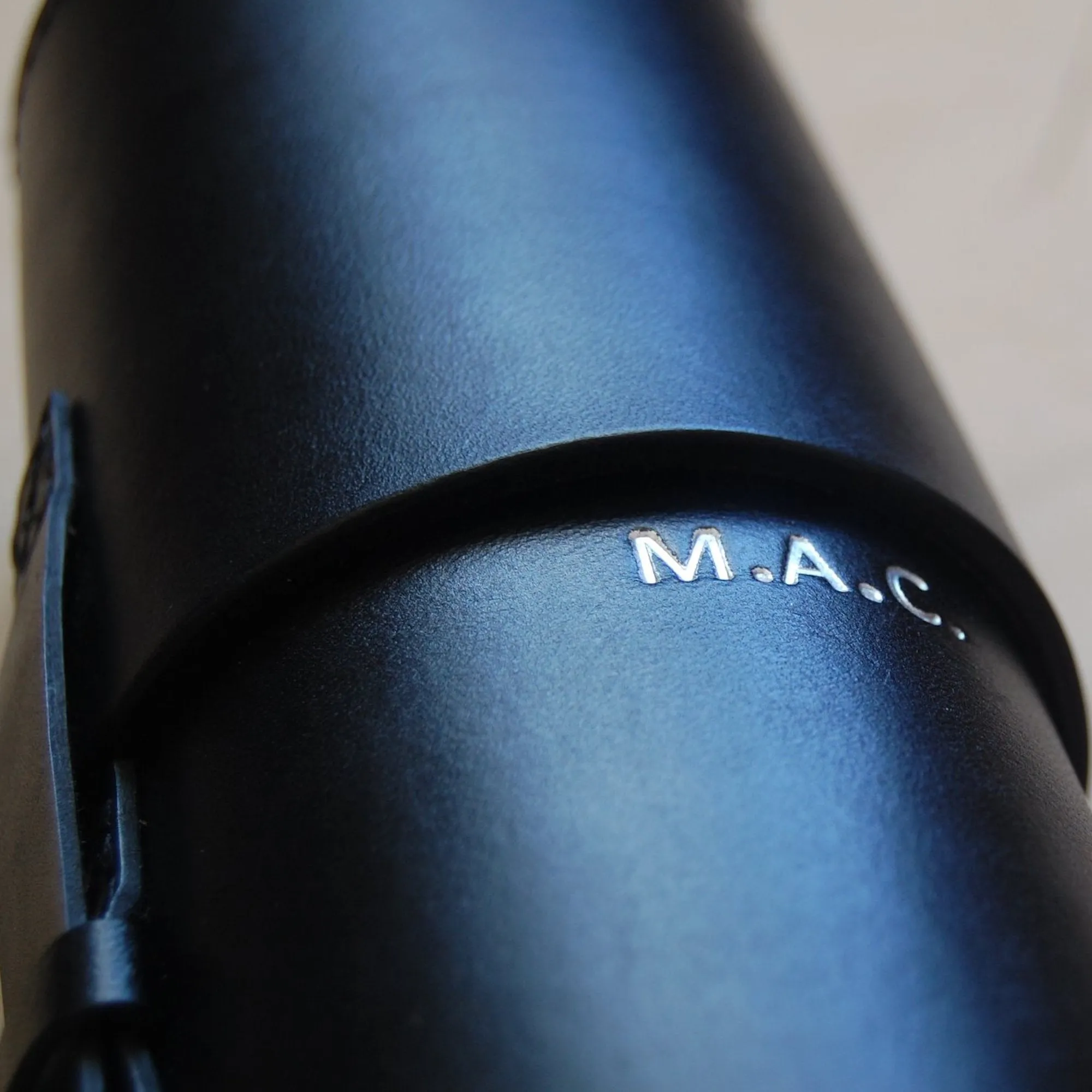 LEATHER BLUEPRINT TUBE - MAP CASE