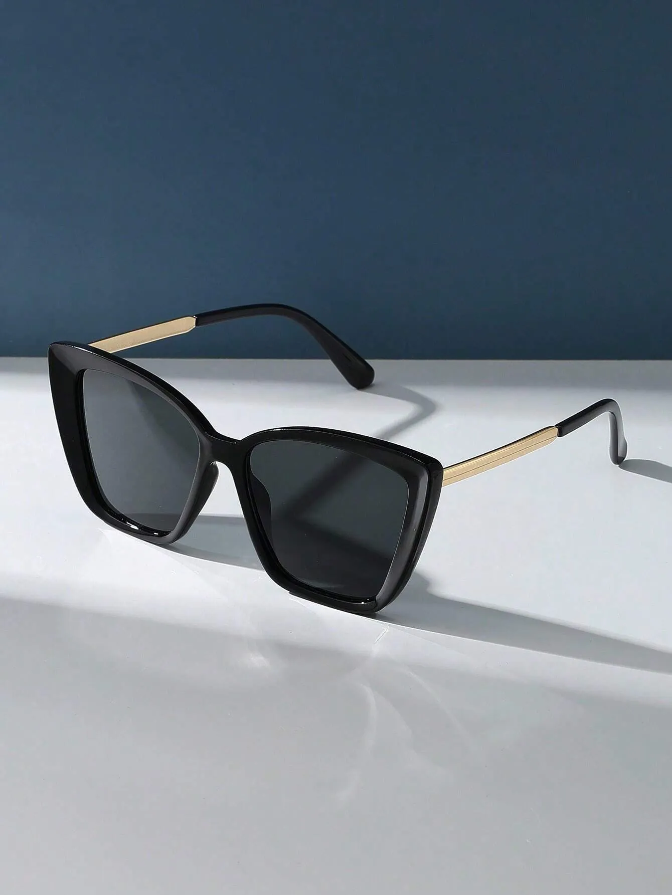 Metallic Fashion Sunglasses