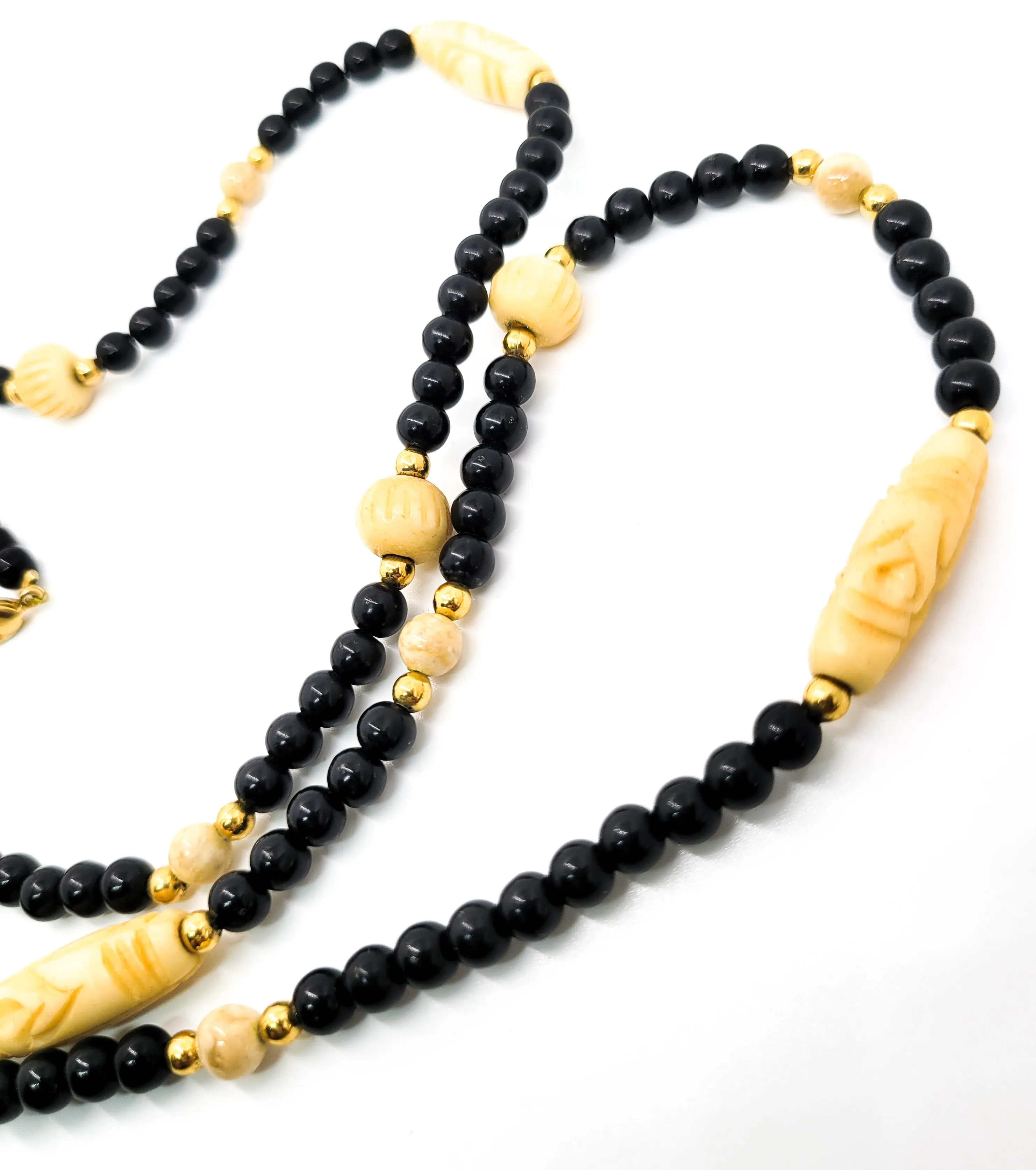 Napier signed carved natural beaded black and gold signed retro vintage necklace