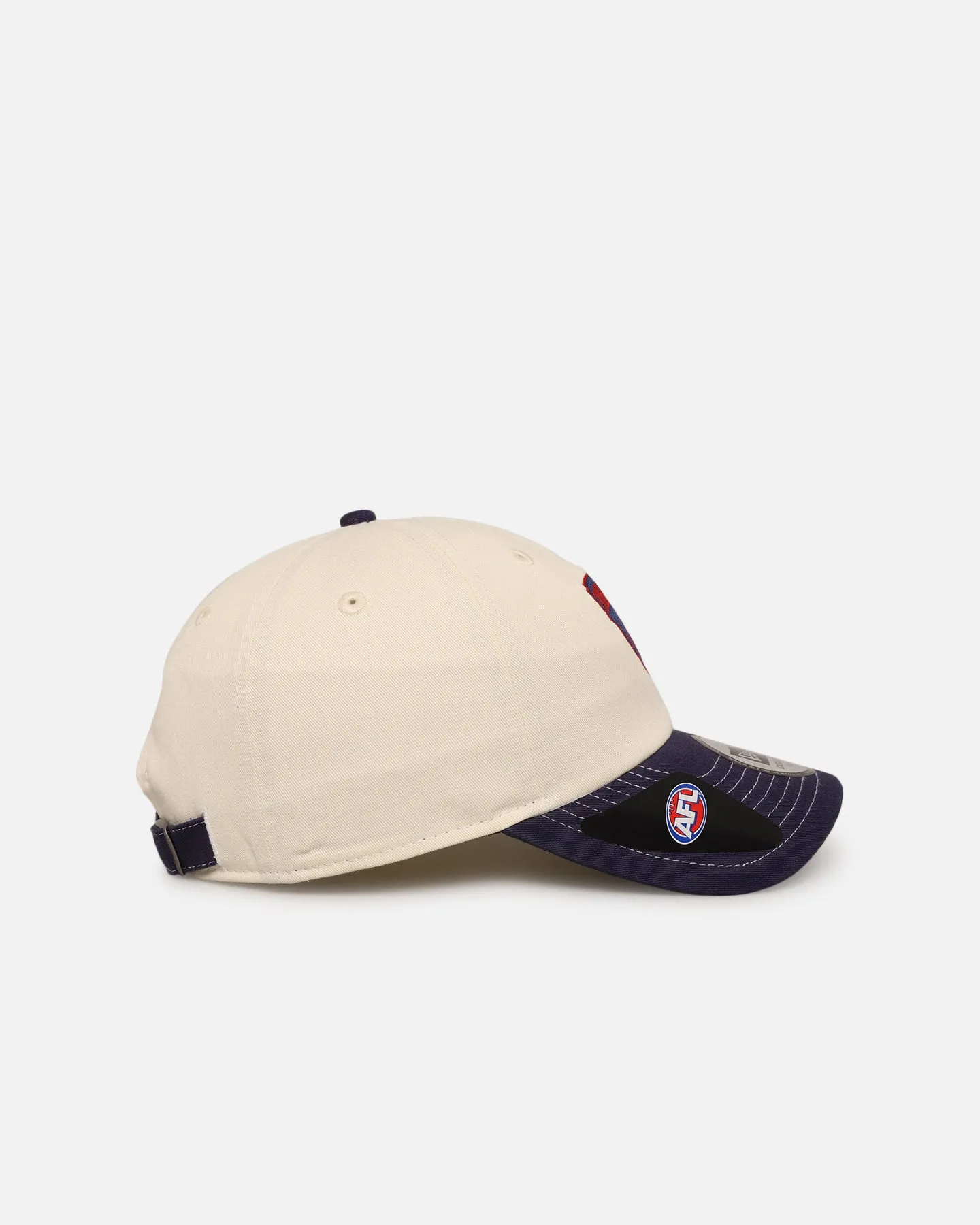 New Era Melbourne Demons 'AFL 2025 2 Tone' Casual Classic Strapback Chrome White