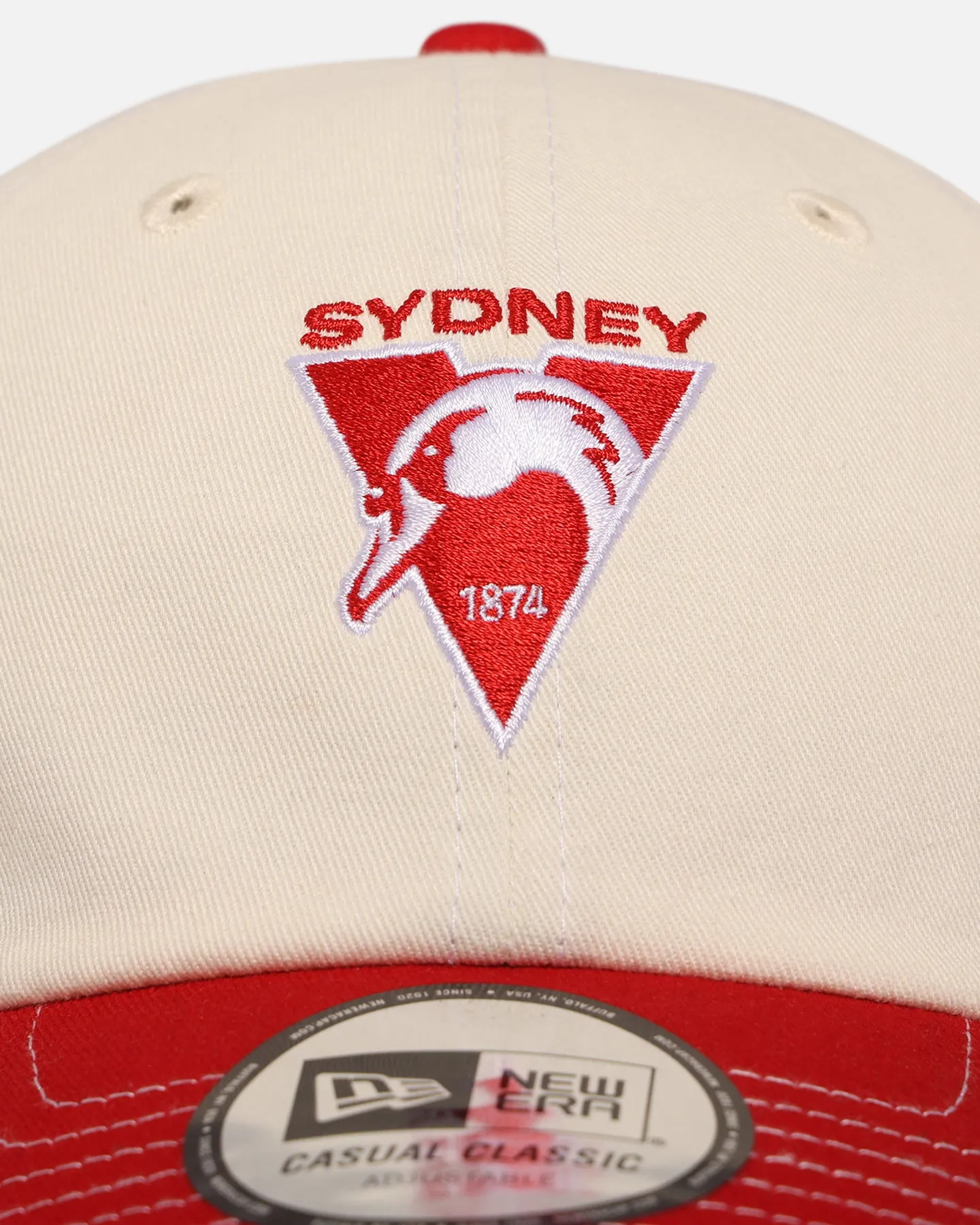 New Era Sydney Swans 'AFL 2025 2 Tone' Casual Classic Strapback Chrome White