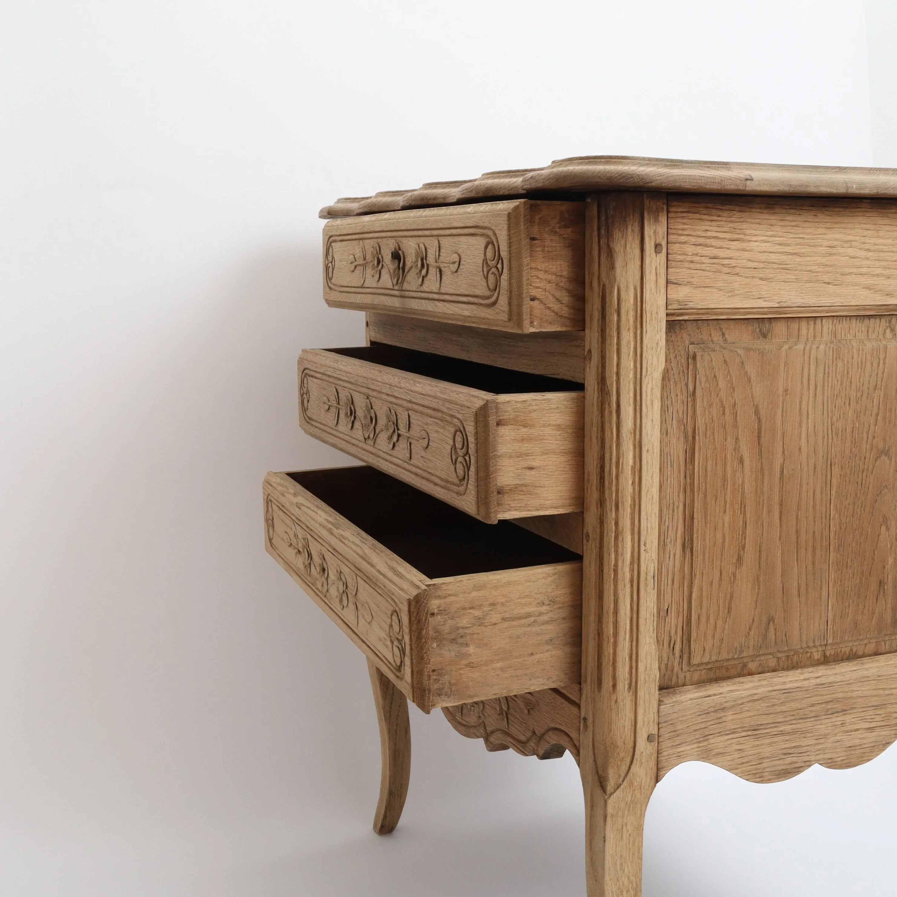 Pair of French Bleached Oak Nightstands c1920