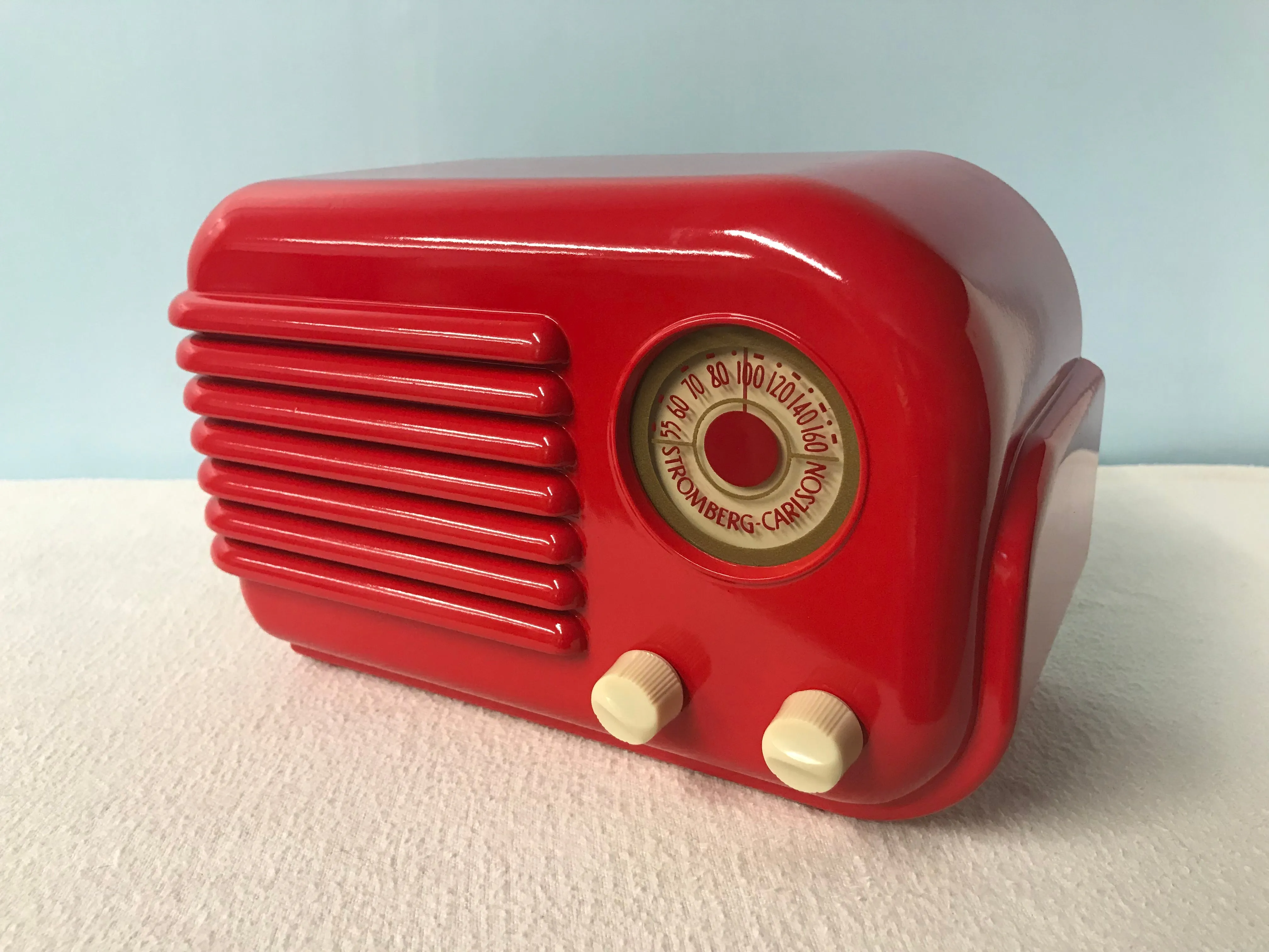 Rare Stromberg Carlson 1051 “Bullet” / Belmont 510 Tube Radio
