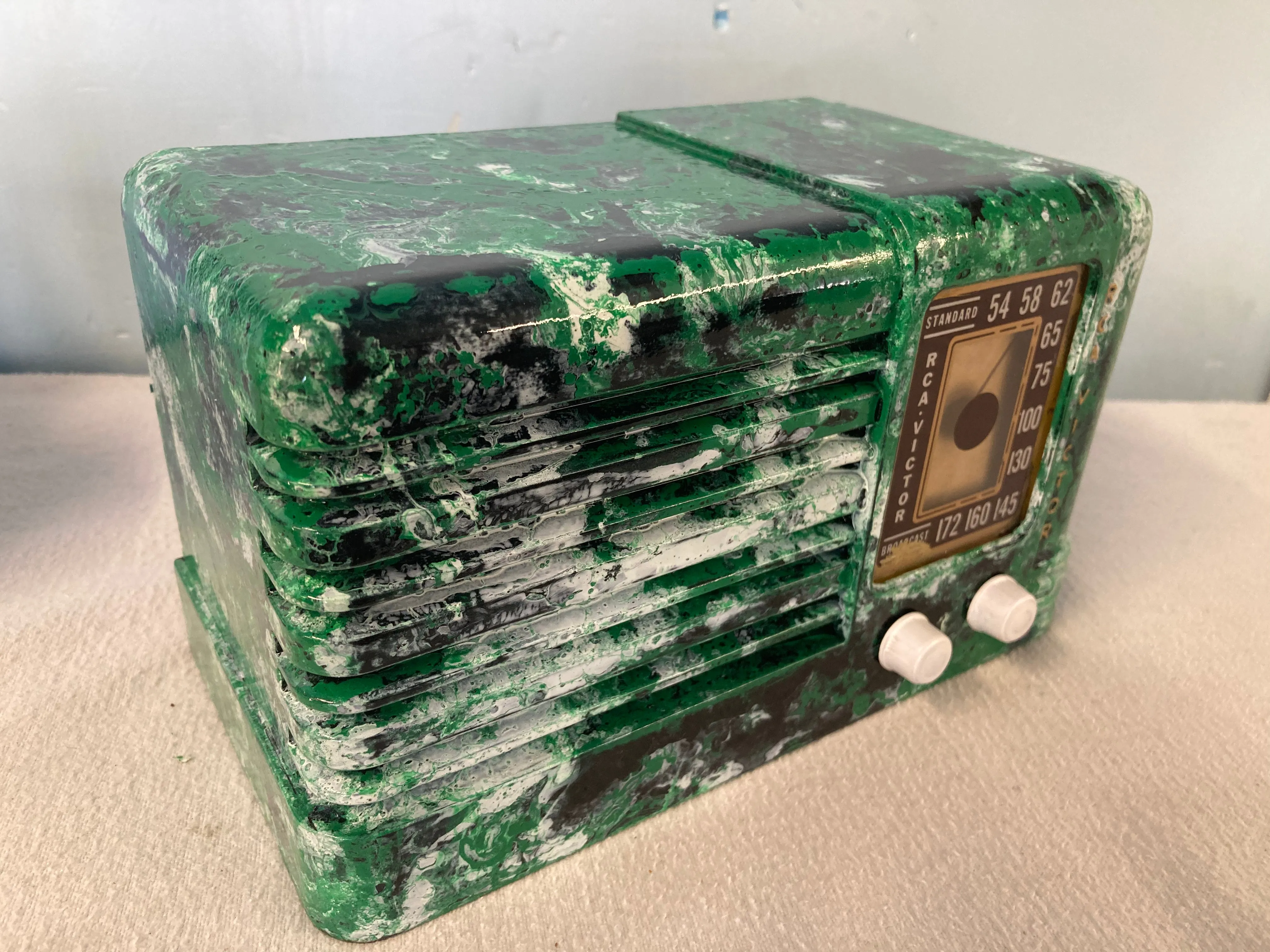 RCA Little Nipper Tube Radio With Bluetooth input.