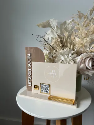 Rectangle Social, Logo, QR   Card Holder