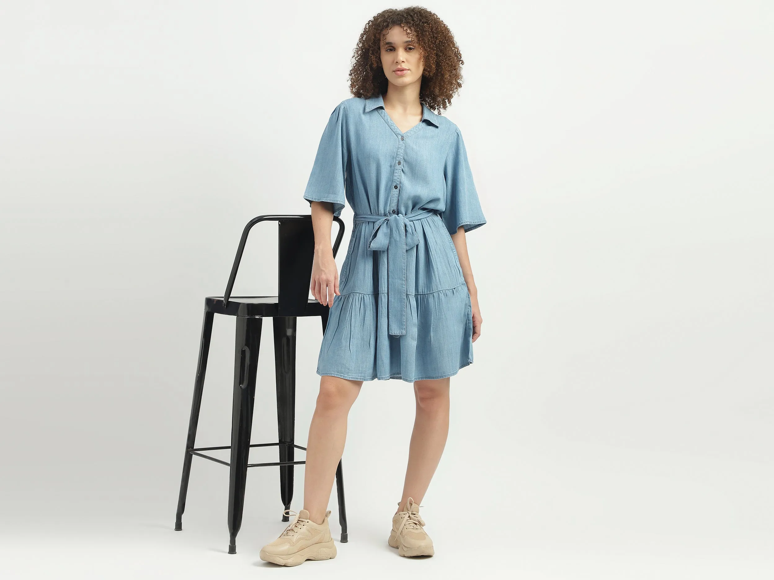 Regular Fit Spread Collar Solid Pattern Dress
