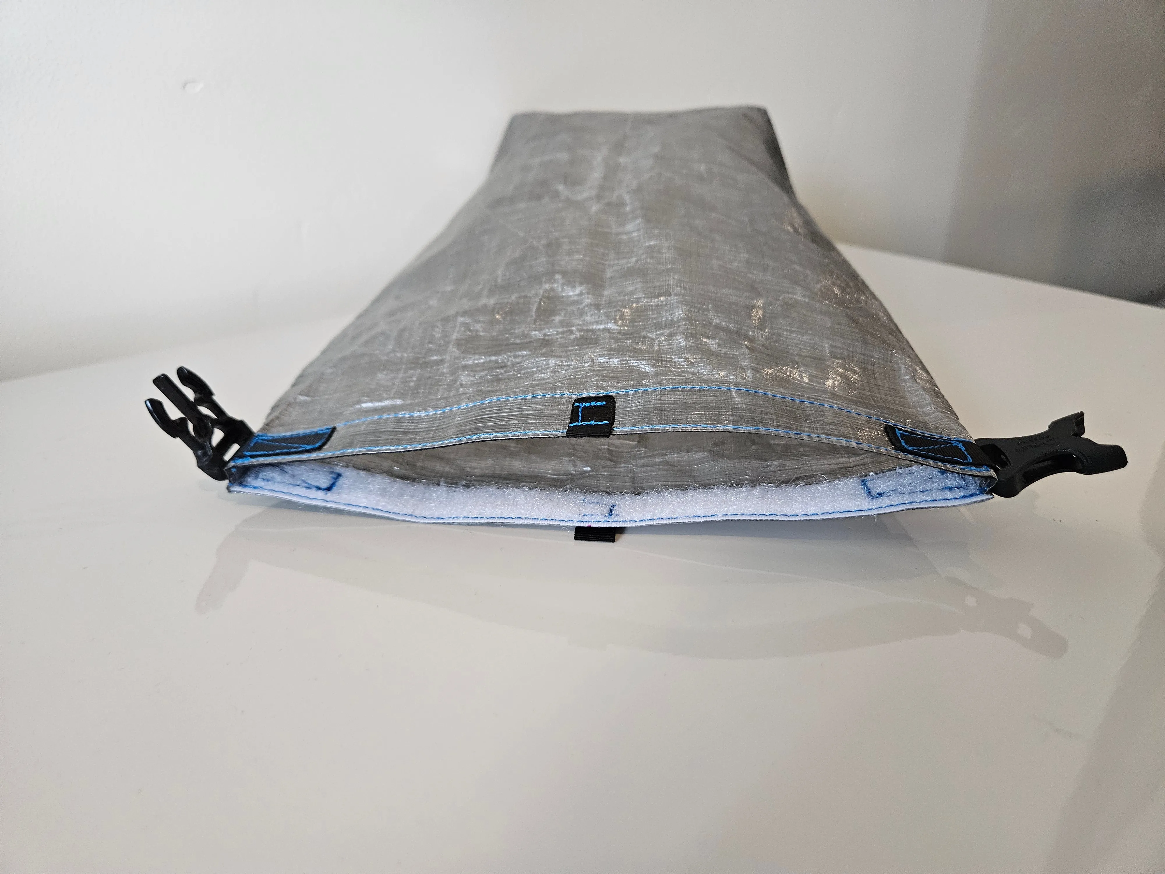 Superlight Small Dry Bag - Black Dyneema