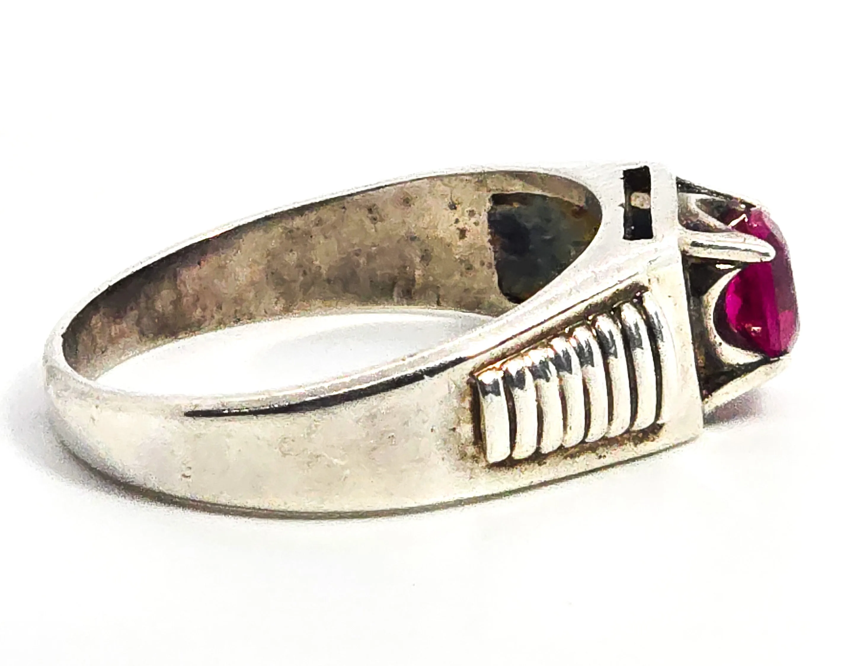 Synthetic Pink Sapphire Lind vintage retro silver plated ring size 13