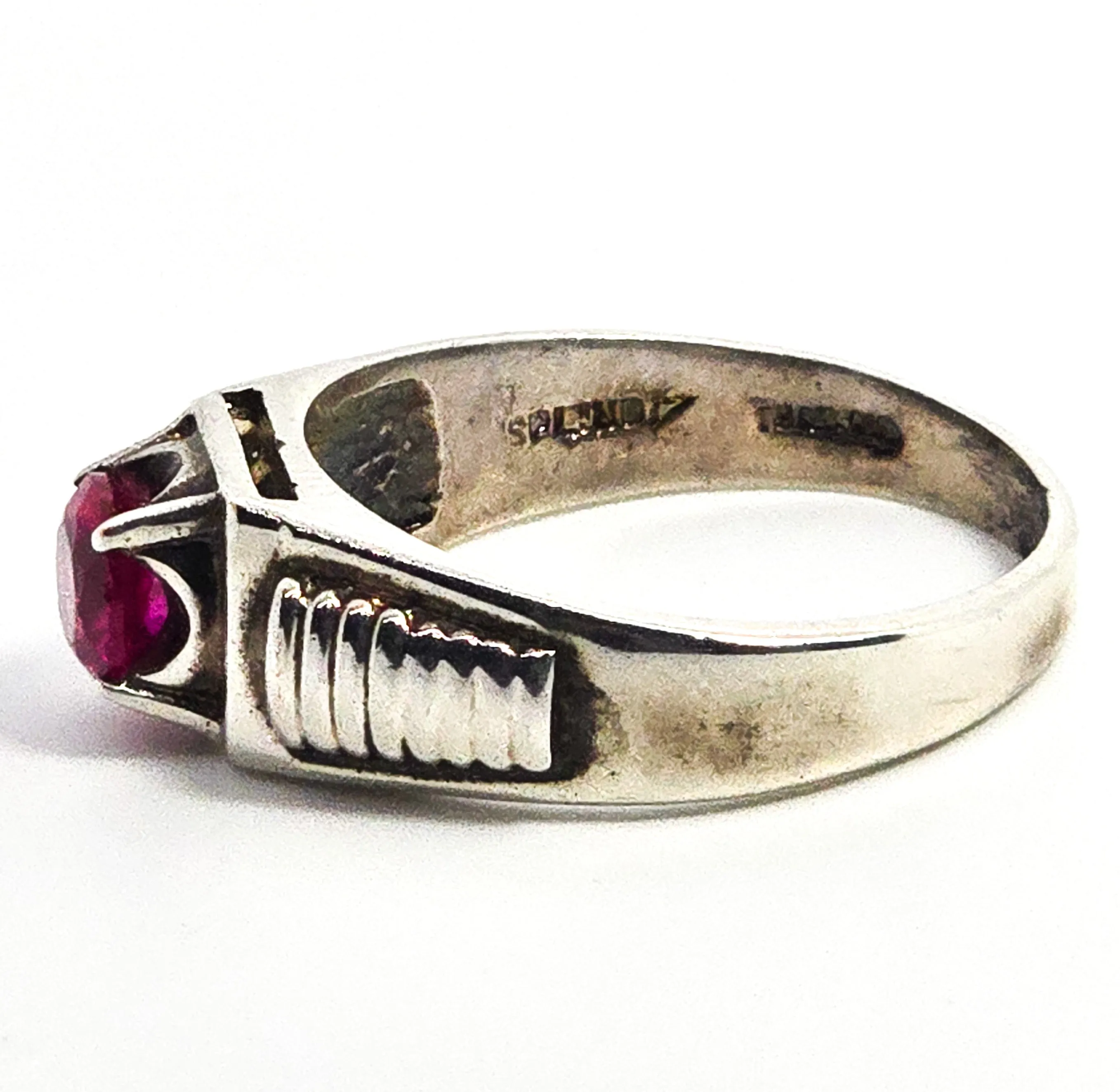 Synthetic Pink Sapphire Lind vintage retro silver plated ring size 13