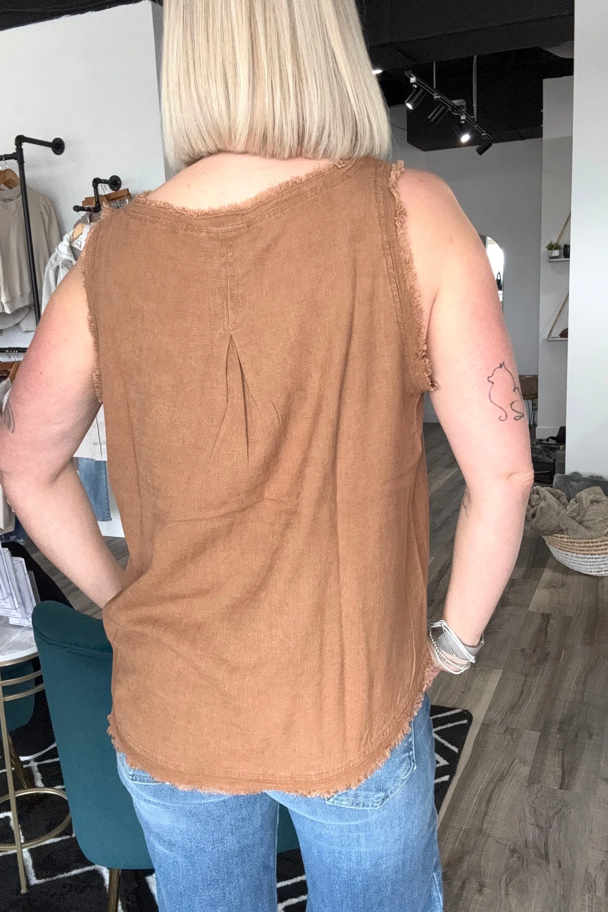 Taryn Frayed Linen V-Neck