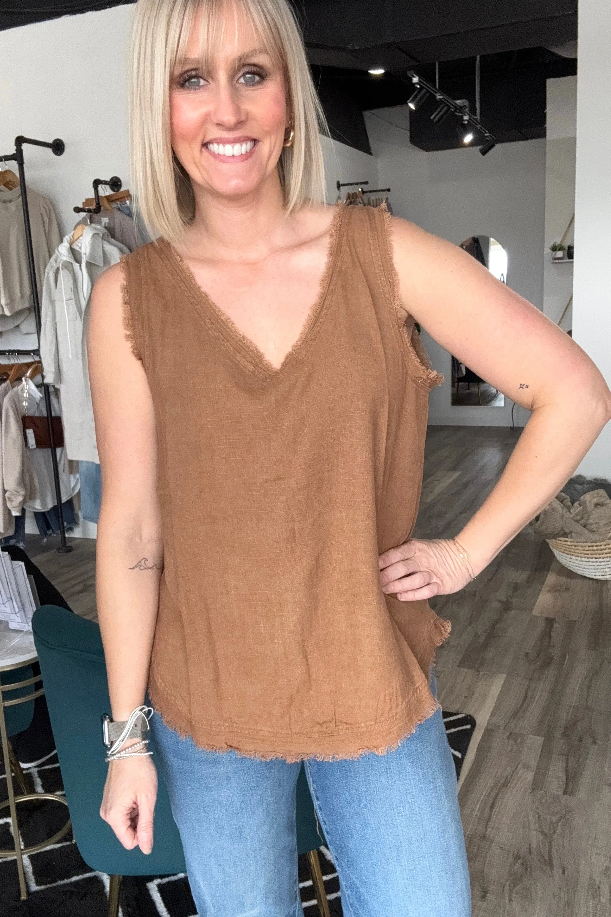 Taryn Frayed Linen V-Neck