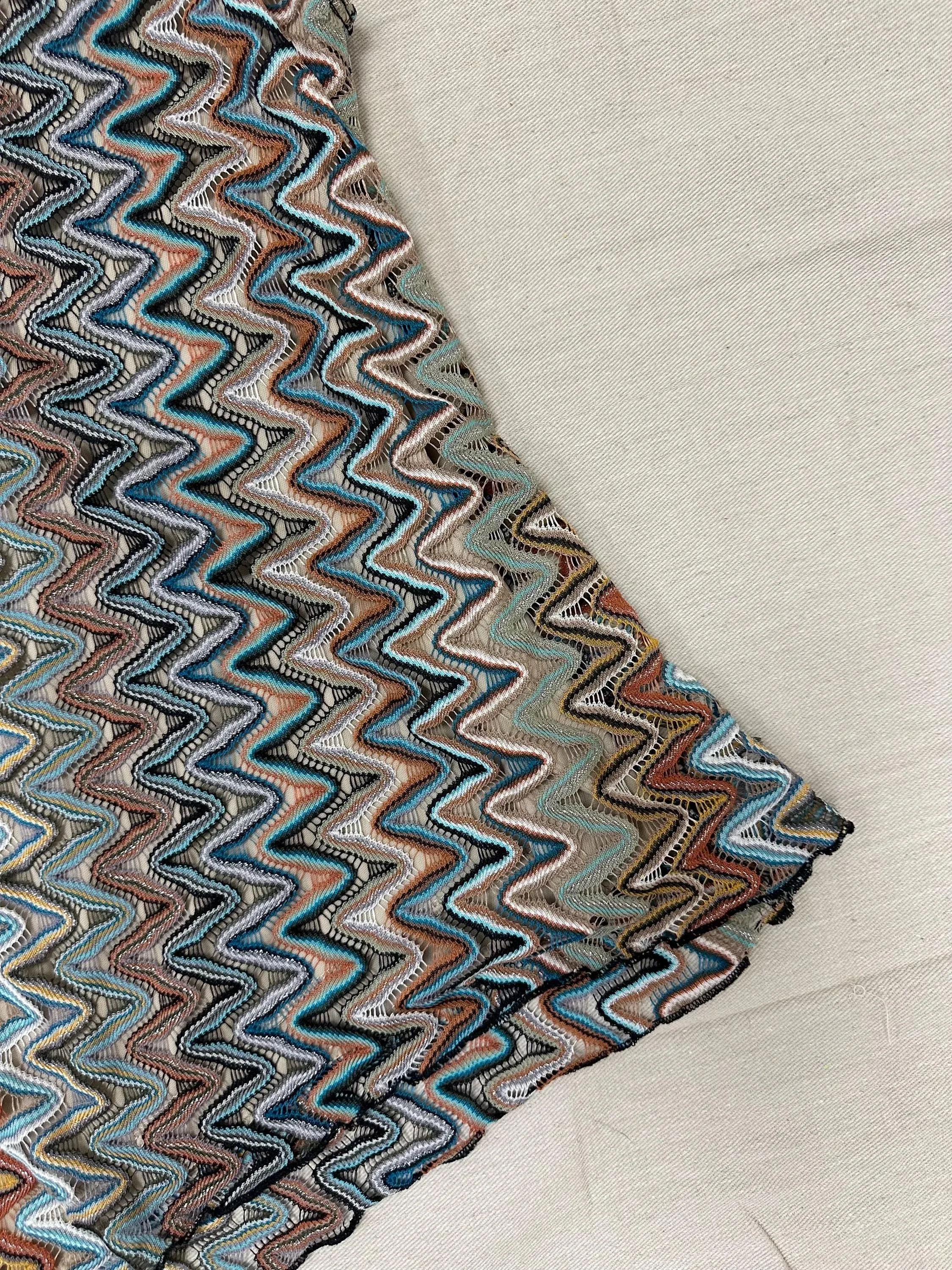 Vintage 90s Elizabeth Zig Zag Strechy Tank Top | Size Medium