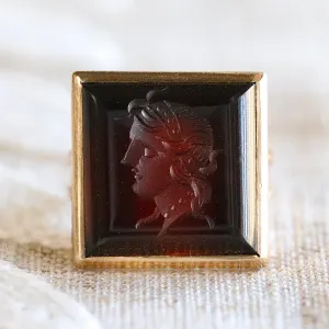 Vintage carnelian intaglio in yellow gold